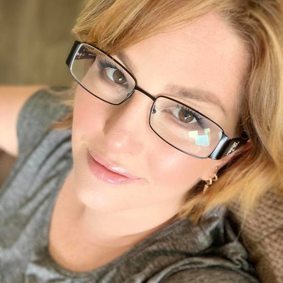 Meet your Posher, Lyanna - Picture 1 of 1